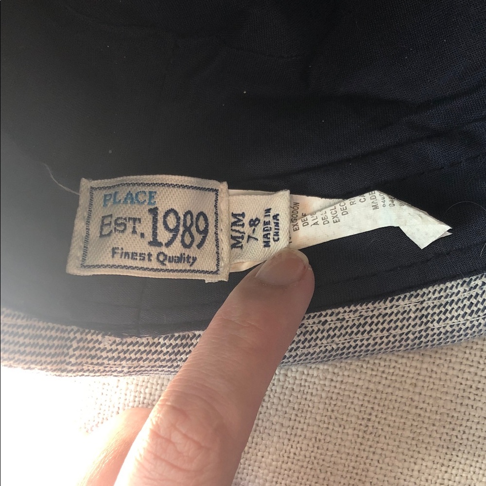 Light Gray Textured Bucket Hat with Navy Band - Picture 4 of 6